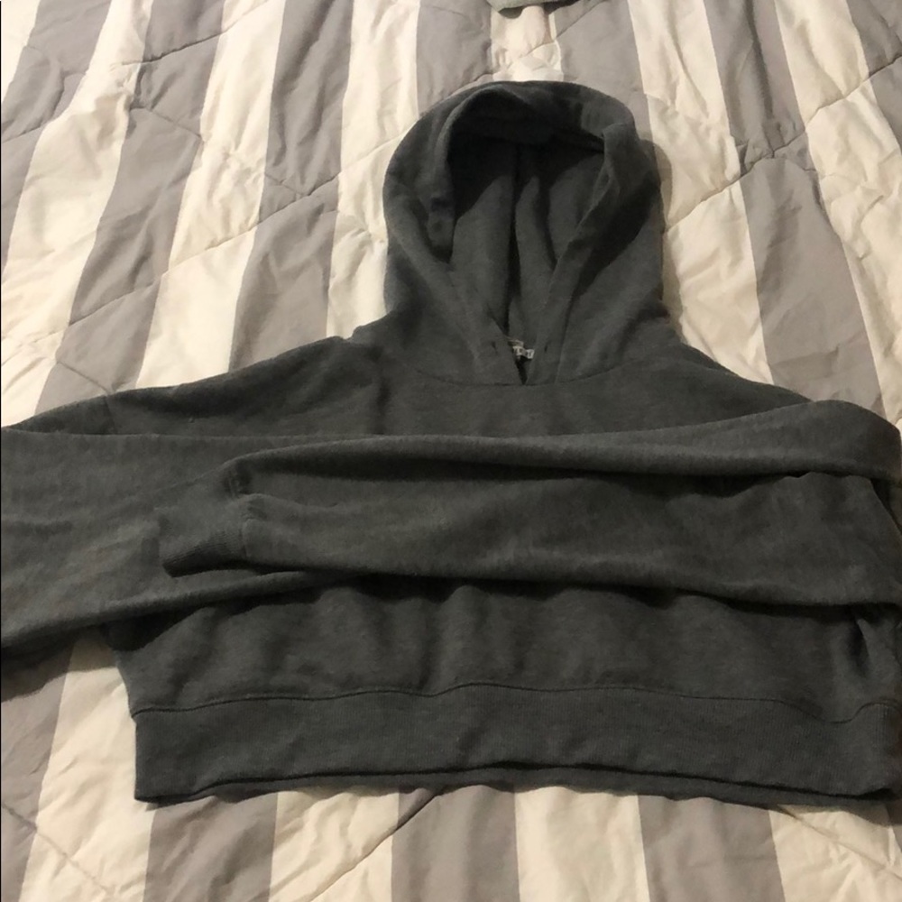 Cropped hoodie
